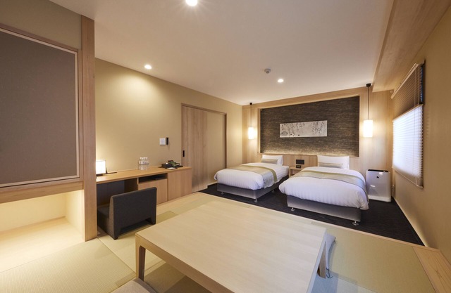 Rinn Shirakawa South