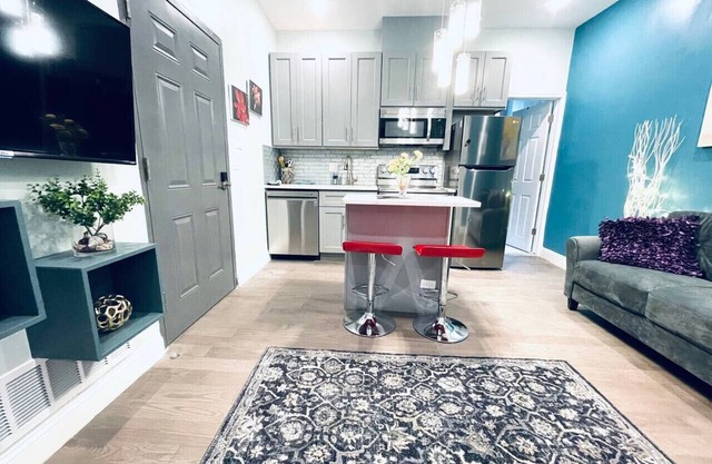 Rittenhouse Square near Kimmel Center 1BD