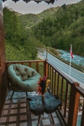 River Deluxe Botıque