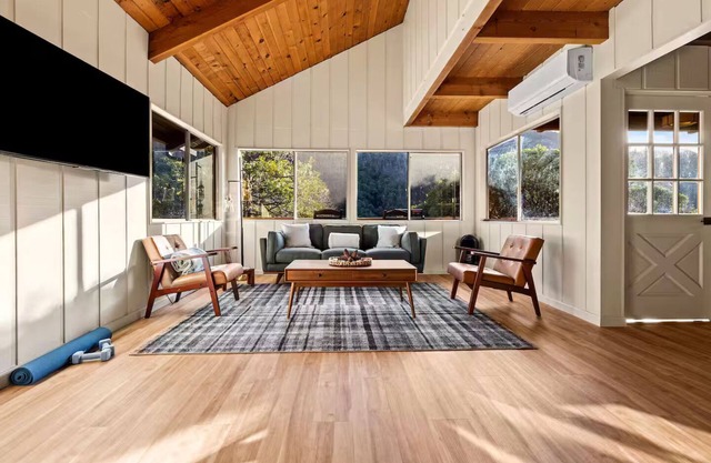 River Haus Sequoia - Views+KingBeds+HotTub+Modern