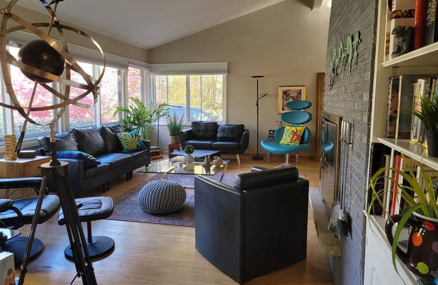 River Retreat and Habitat Executive Rental - 5BR