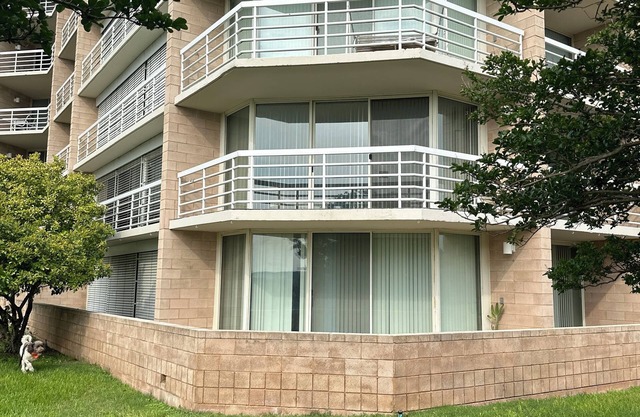 River, swimming Pool, Tennis, Kayaking, Dining, Walking/Running Trails, Views