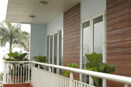 River villa