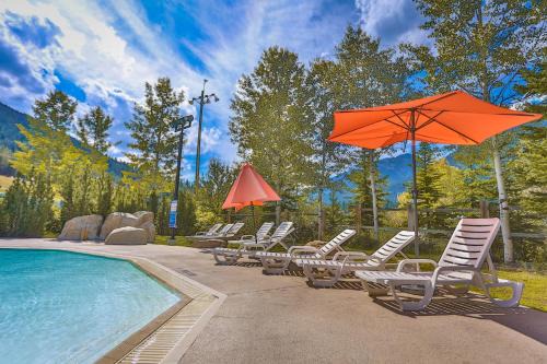 Riverbend Townhomes by StayIn