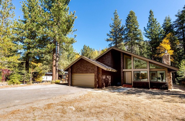 Riverfront Cabin w/Fireplace, EV Charger & Deck