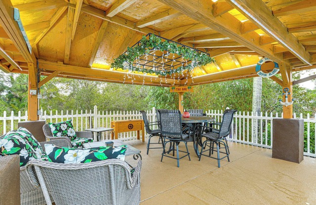 Riverfront House in Port St Lucie w/Pool & Dock!