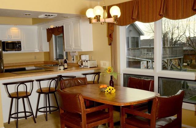 Rivers Edge Condominiums, Waterfront condos located in Algoma WI. Lake Michigan