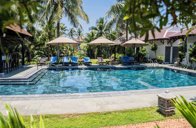 Riverside Bamboo Resort - Hoi An