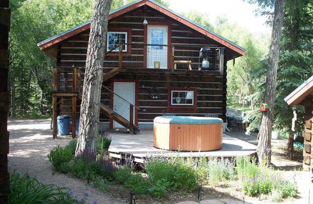 Riverside Meadows Studio Cabin on the Rio Grande - Discounted Golf, Raft & Kayak