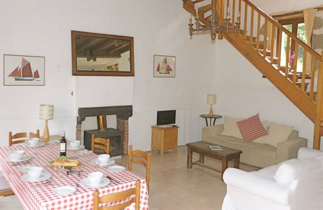 Riverside Mill in walking distance of village with Restaurant / Bar & Bakery