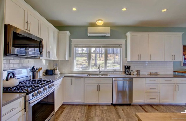 Riverview Luxury Home