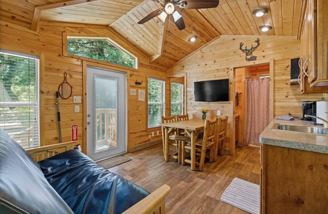Riverwalk Cabin at KRS Campground (Cabin 21)