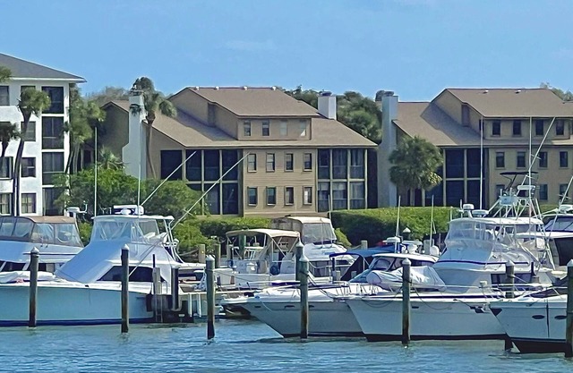 Riverwood Hutchinson Island