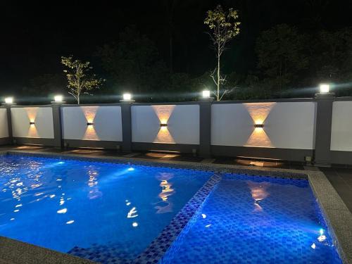 RJ Homestay Kuala Krai-PRIVATE POOL
