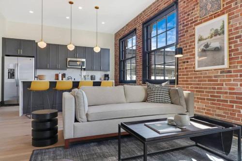 Roami at The Lola Near Bourbon St 3BR #55