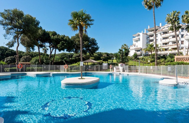 Robina | Beachfront apartment in Mijas