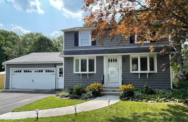 Rochester House w/Fire Pit, Grill & Patio!