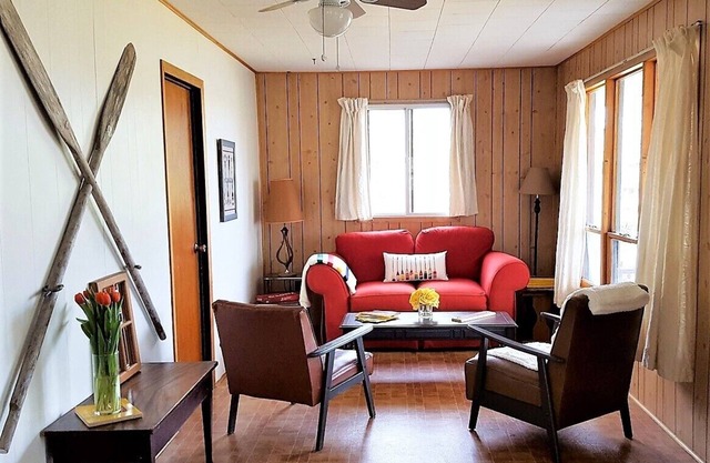 Rockwood: 3-Bedroom Cottage #9