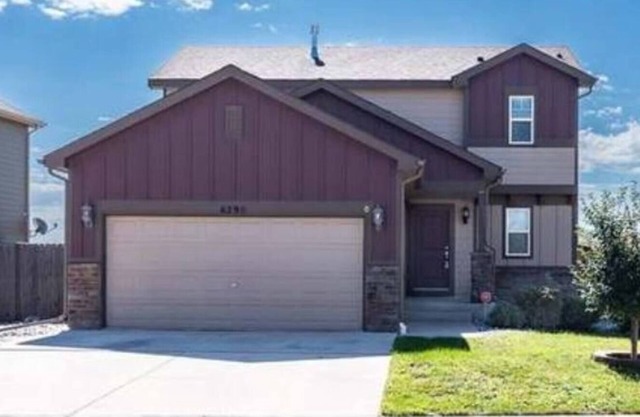 "Rocky Mountain Family Retreat – Spacious & Cozy!"