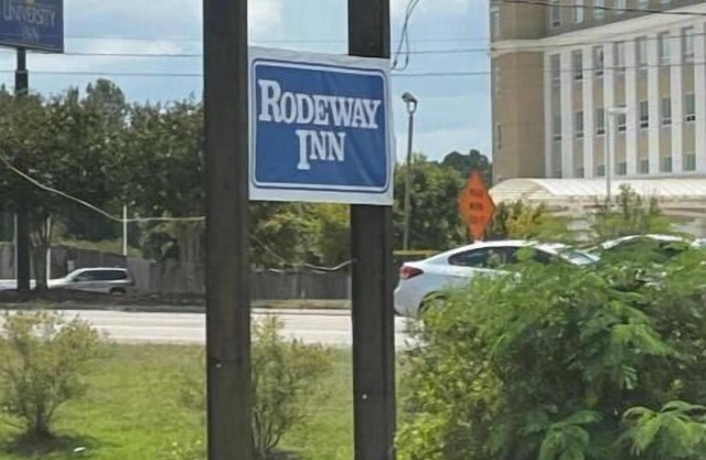 Rodeway Inn Hattiesburg North - King Room - Smoking