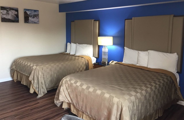 Rodeway Inn & Suites Bakersfield