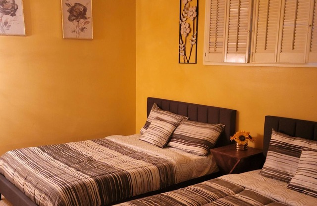 Romantic 1br-1b Beverly Hills Apt