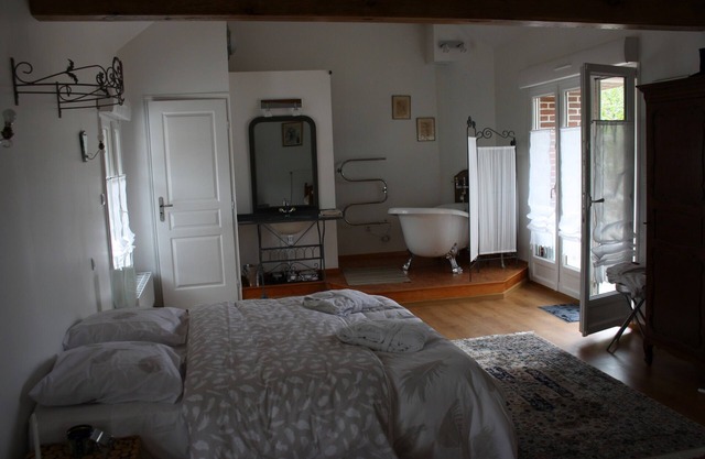 Romantic cottage for 2 to 4 people