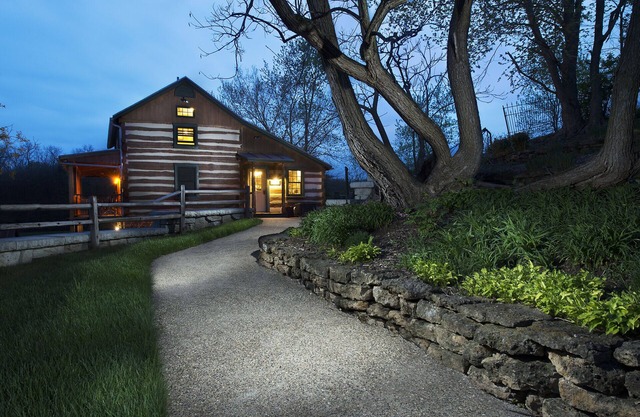 Romantic, Secluded, Private, Rustic Cottages