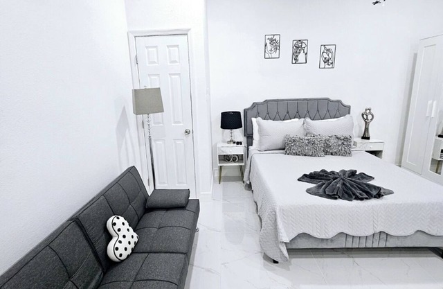ROMANTIC SUITE MAYDUNY