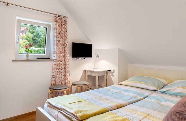 Room 'Doppelzimmer' with Shared Garden and Wi-Fi