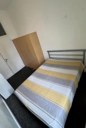 Room in Streatham Hill