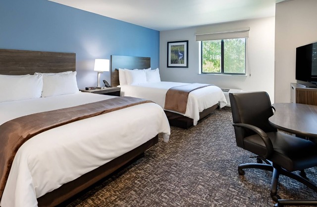Room Just 0.4 Miles Away Redlin Art Center & Near Watertown Regional Airport