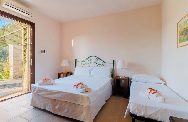 Room 'Pompelmo' with Private Terrace, Wi-Fi and Air Conditioning
