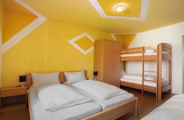 Room 'Zimmer 4 - Familienzimmer' with Mountain View, Shared Terrace and Wi-Fi