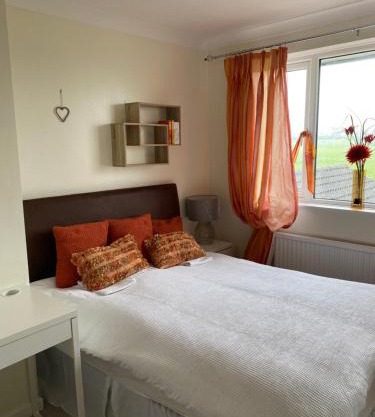 Rooms at Carol's Place near Porthcawl, Margam, Bridgend, 3mins to M4, 3 Room Types Available