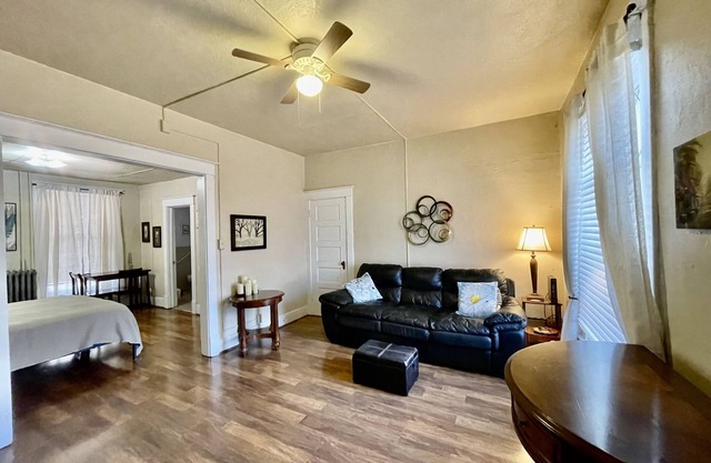 Roomy Efficiency for Traveling Professional near Parkview Hospital