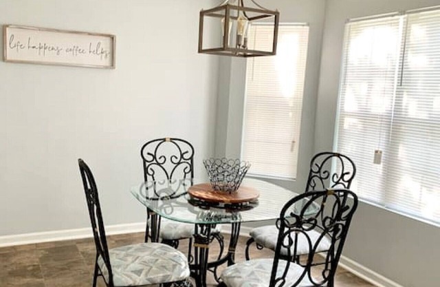 Roomy Lithonia Townhome Near Arabia Mountain Nat’l Heritage Area with Backyard!