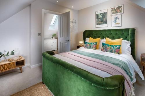Roseland Apartment 5