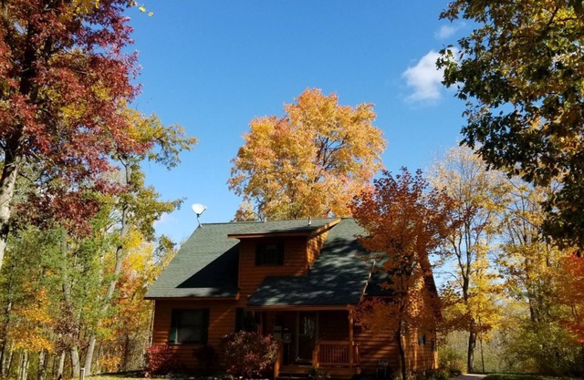 Roth Haus - Beautiful Riverfront AuSable River Cabin - Sportsperson's Nirvana