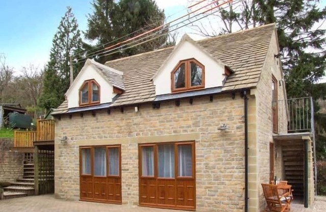 ROWAN STUDIO, romantic, with a garden in Cranham