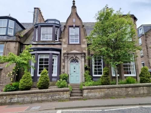 Rowantree House