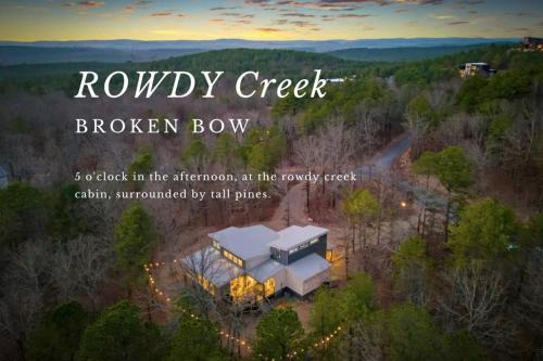 Rowdy Creek Pines Retreat & Hot Tub