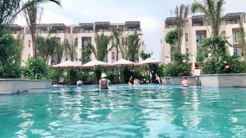 Royal Lotus Hạ Long Resort & Villas