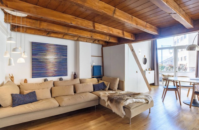 Rue du Centre | Bright duplex near Montreux train station