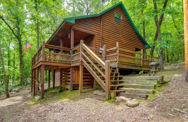 Rural Arkansas Vacation Rental w/Wraparound Porch