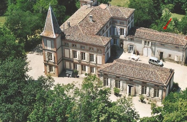 Rural house in a wing of the castle