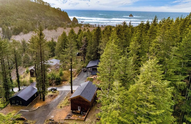 Rustic Arch Cape Getaway w/Vibrant Interior | Walk to the Beach | Cape Wonder