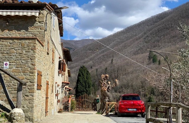 Rustic House in Reggello with Garden and Patio