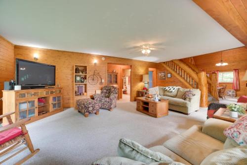 Rustic Mullett Lake Home, 3 Mi to Marina!