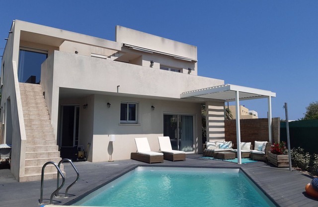 Sète, Villa familiale avec piscine en Bord de mer